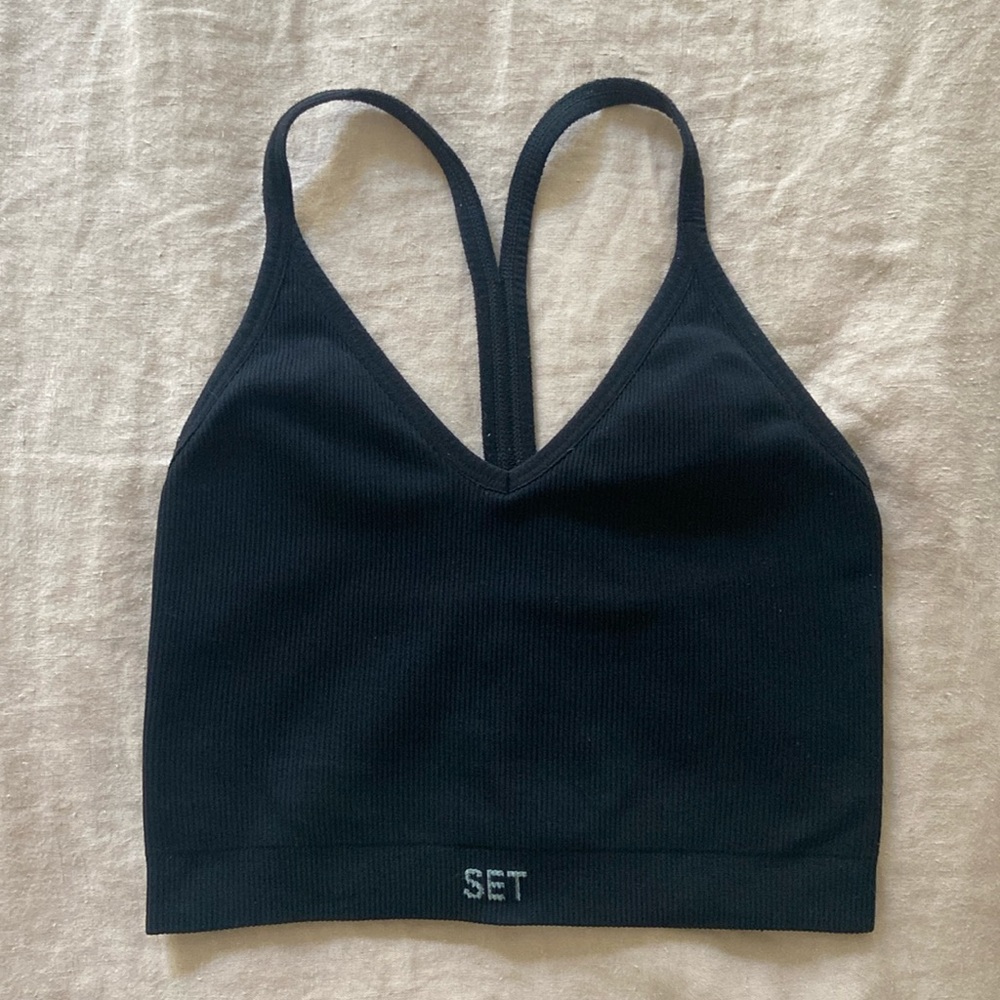 Black set active ribbed V bra